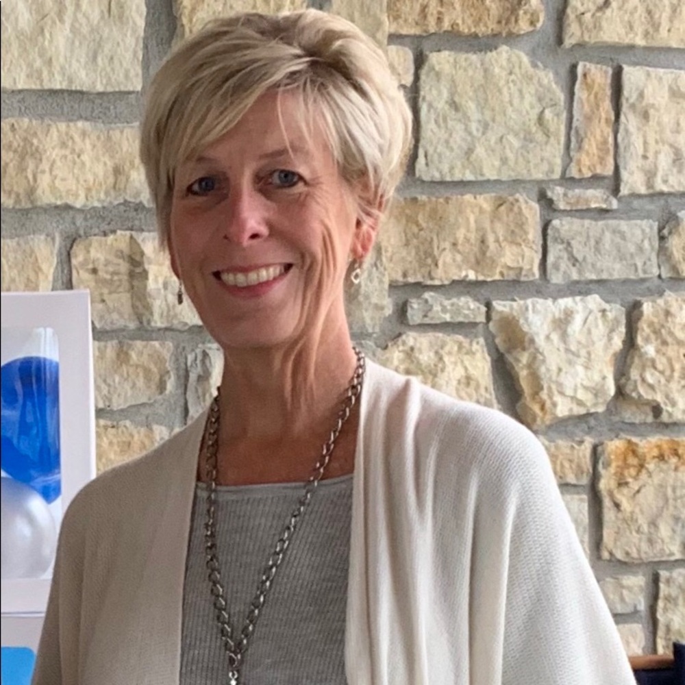 Meet your Posher, Paula